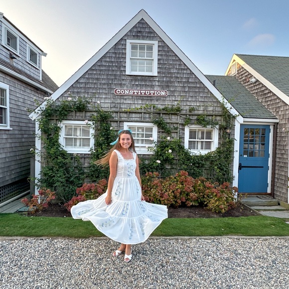 Meet your Posher, Abby - Picture 9 of 16